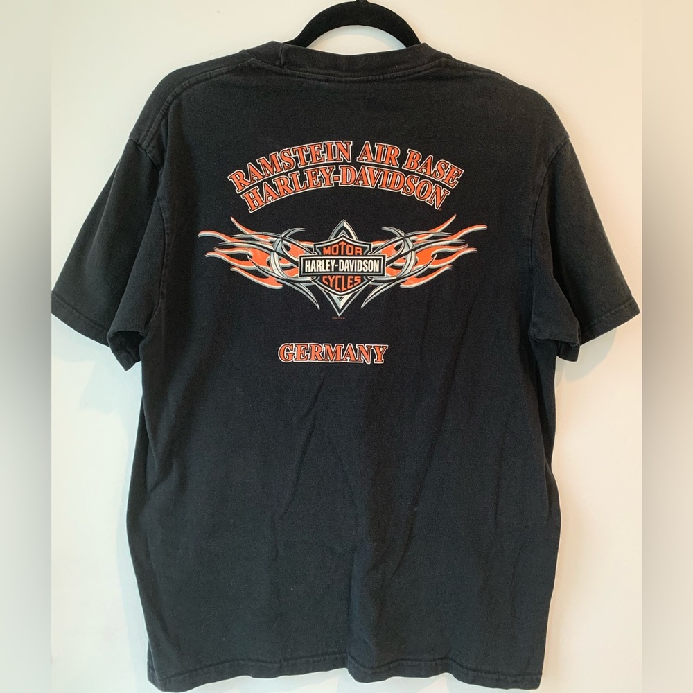 Vintage Harley-Davidson Black T-Shirt with logo on front and back
